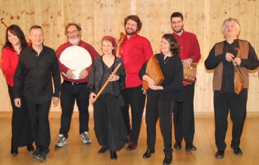 Do as you please - A thousand years of song