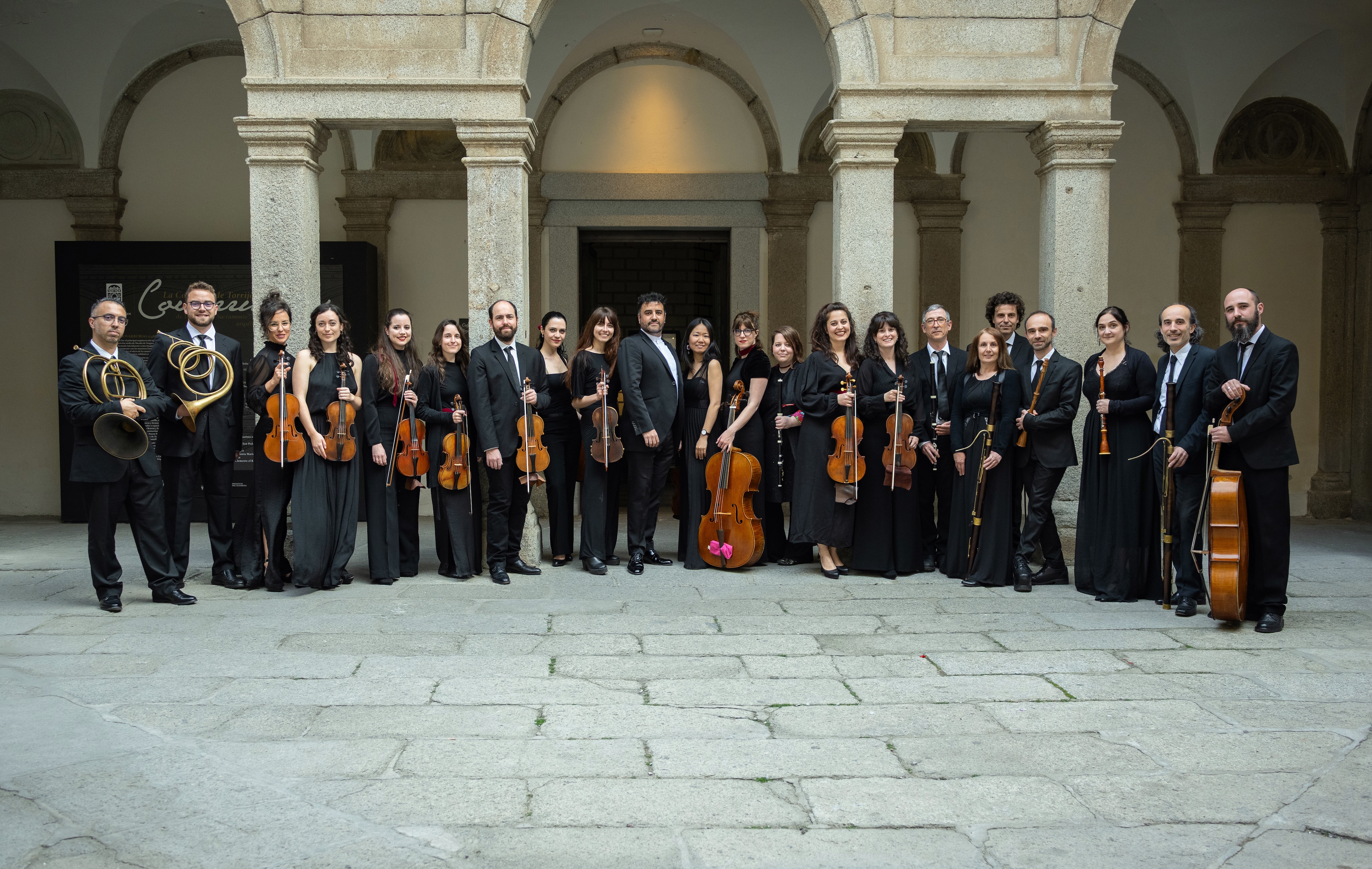 LA LIRA DEL CIELO. Resurrección de una voz dormida
